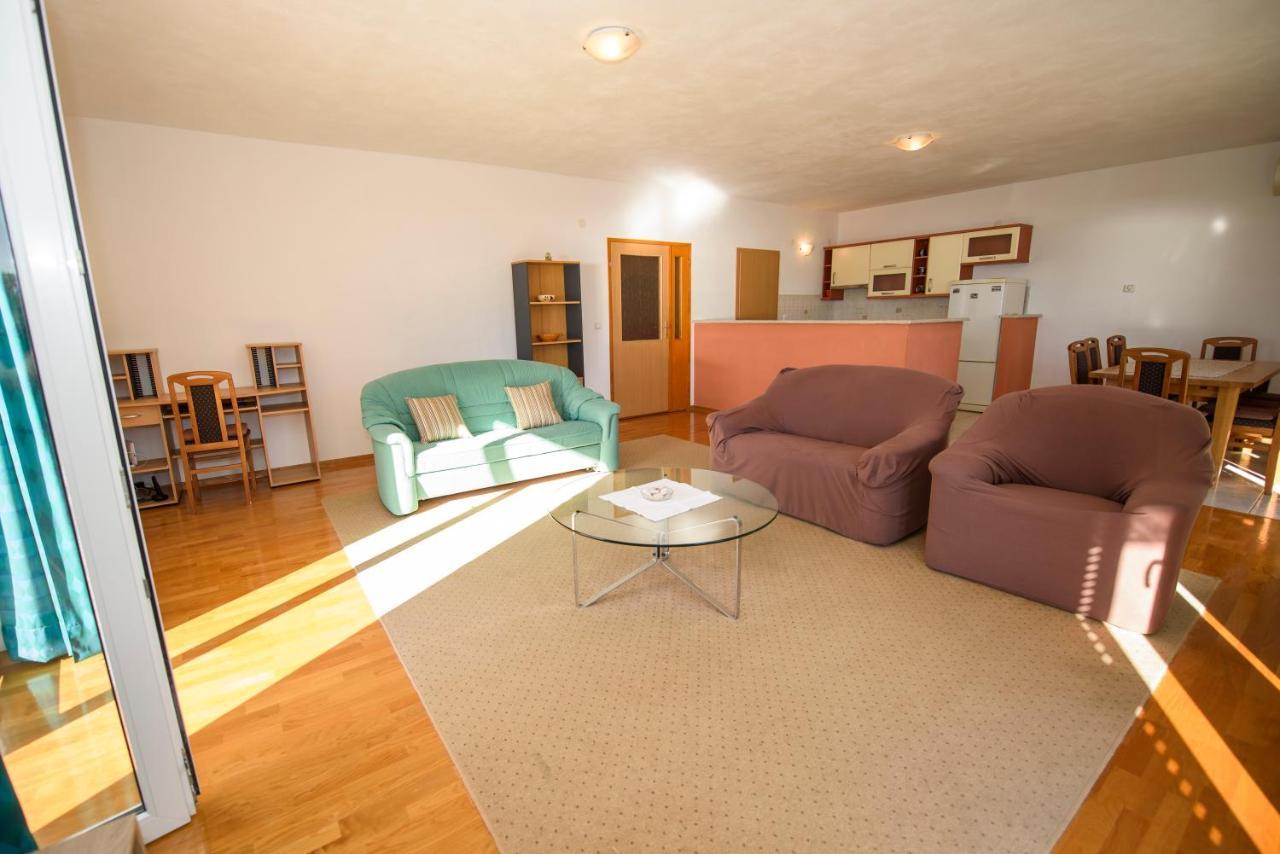 Apartman Mijo - Suhi Potok Jesenice  Exterior foto