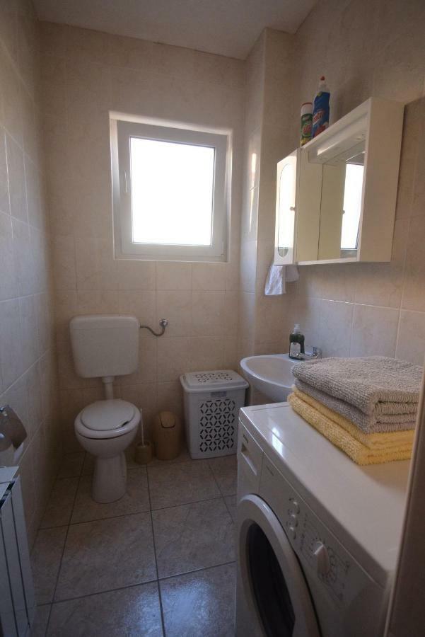 Apartman Mijo - Suhi Potok Jesenice  Exterior foto